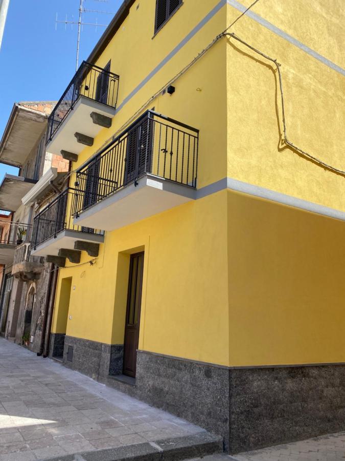 B&B Affittacamere Al Vulcanetto Moio Alcantara Eksteriør bilde